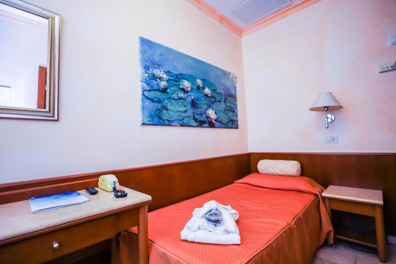 Hotel Rosalba - Valentini Family Village 벨레지아아지마리나 외부 사진