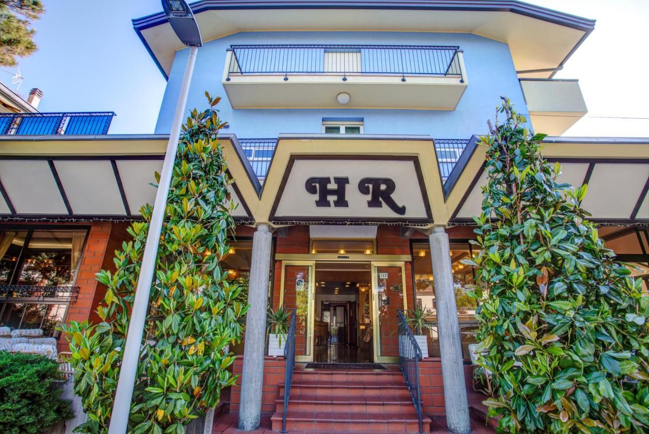 Hotel Rosalba - Valentini Family Village 벨레지아아지마리나 외부 사진